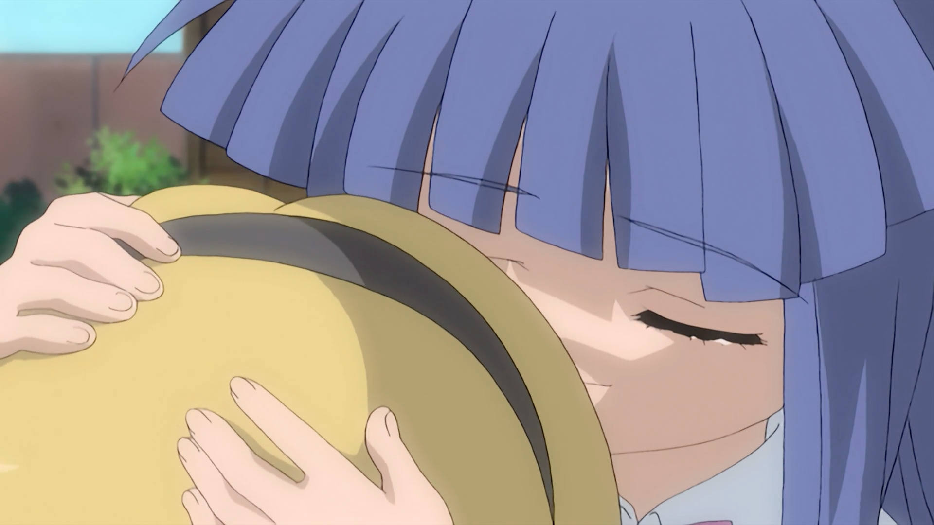 rika holds satoko.png